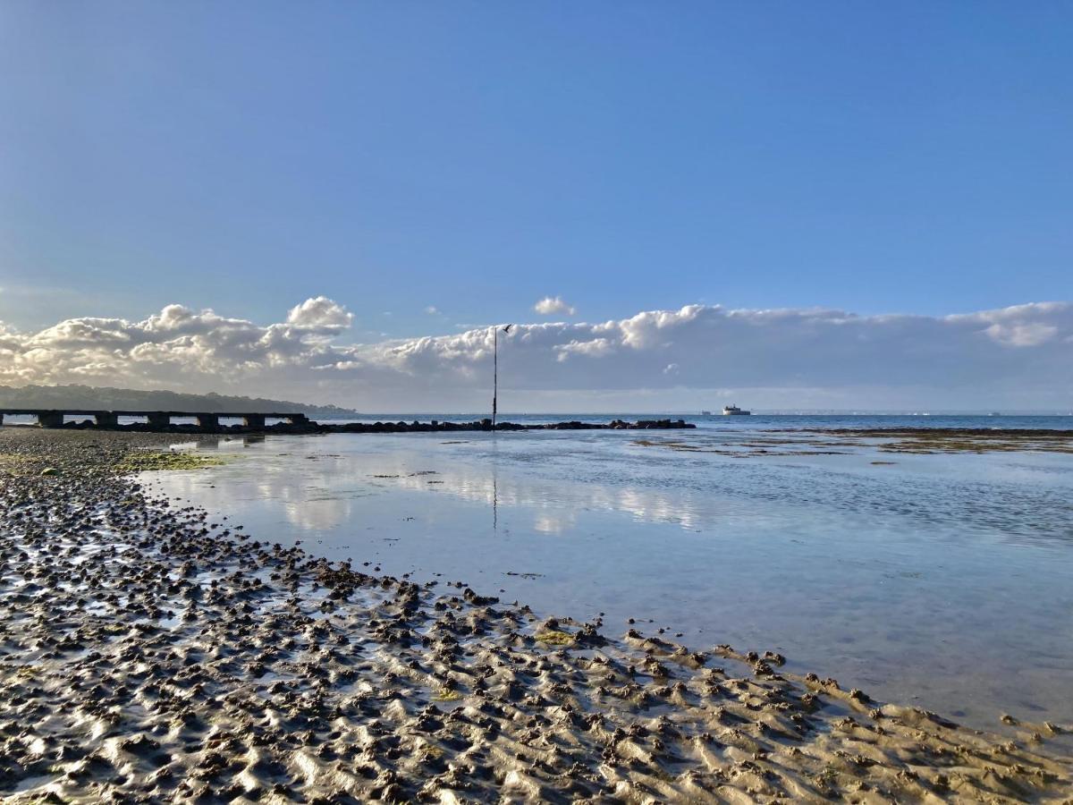 12A Solent Landing Direct Beach Access Бембрідж Екстер'єр фото